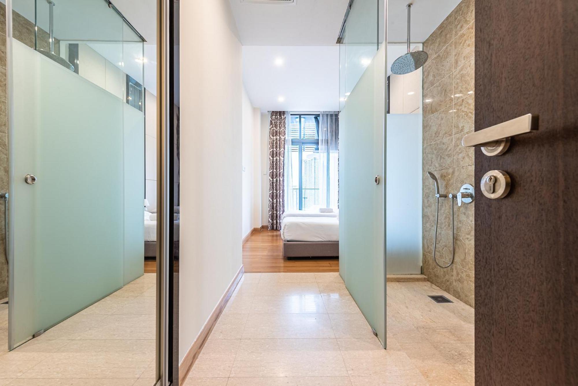 Dorsett 8 Pax Apartment *