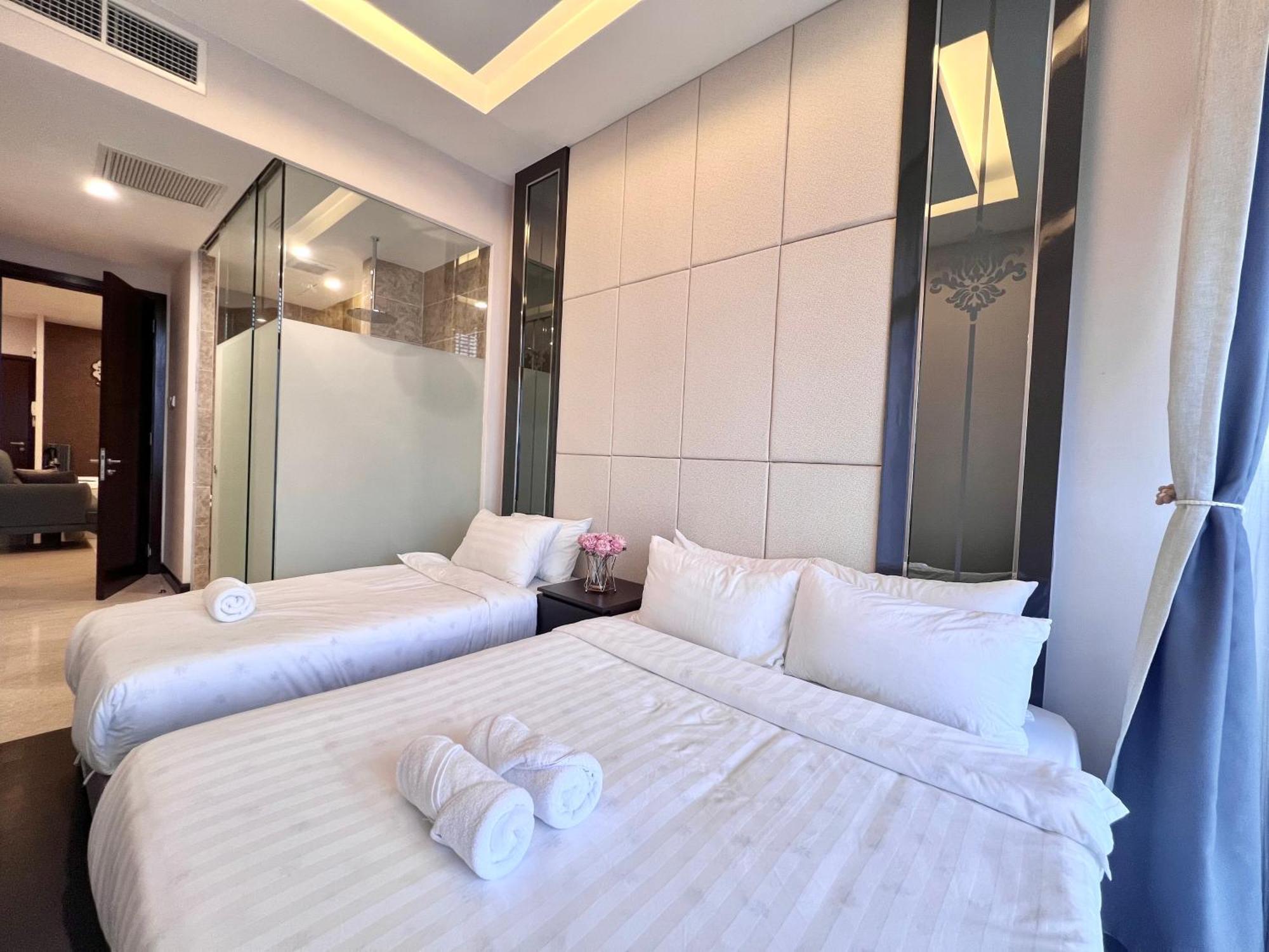 Dorsett 8 Pax * Kuala Lumpur